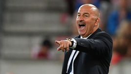 Среда. Инсбрук. Австрия - Россия - 1:0. Станислав ЧЕРЧЕСОВ.