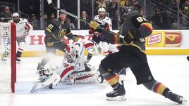 30 мая. Лас-Вегас. "Вегас" – "Вашингтон" – 2:3. Брэйден ХОЛТБИ делает невероятное спасение.