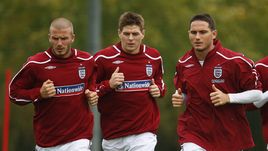 2008 год. Дэвид БЕКХЭМ, Стивен ДЖЕРРАРД и Фрэнк ЛЭМПАРД.