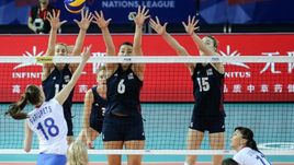 Американки нанесли россиянкам четвертое поражение в Лиге наций.