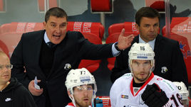 Виталий ЯЧМЕНЕВ (вверху справа) будет работать в "Салавате Юлаеве".