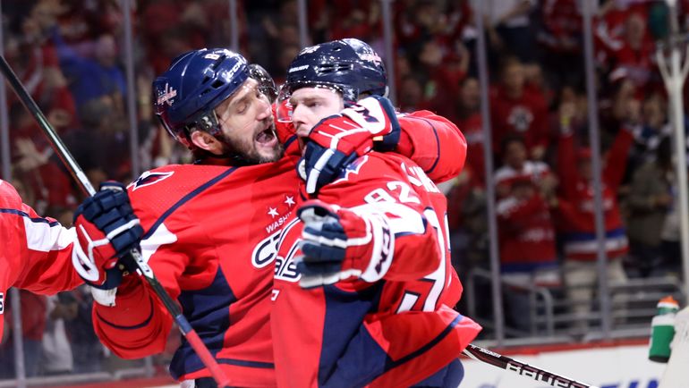 Александр ОВЕЧКИН vs Евгений КУЗНЕЦОВ: кого признают лучшим? Фото AFP Александр ОВЕЧКИН vs Евгений КУЗНЕЦОВ: кого признают лучшим? Фото AFP
