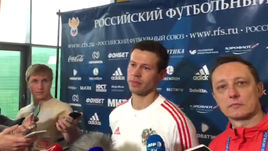 "А я хорошо сыграл". Смолов осадил критиков сборной