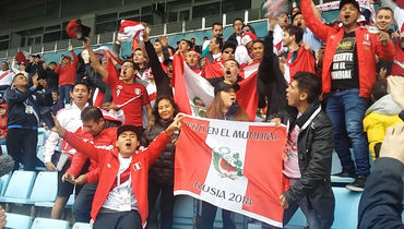 Перуанцы зажигают. Они верят в Фарфана и не знают Смолова