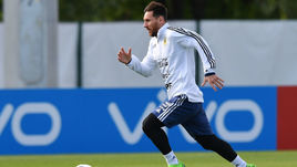 Понедельник. Бронницы. Лео МЕССИ на тренировке сборной Аргентины.