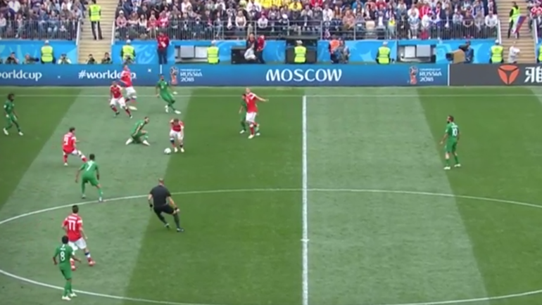 Россия – Саудовская Аравия: гол Юрия Газинского. Россия – Саудовская Аравия: гол Юрия Газинского.
