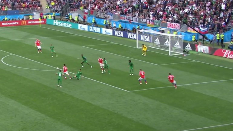 Россия - Саудовская Аравия: гол Александра Головина. Россия - Саудовская Аравия: гол Александра Головина.