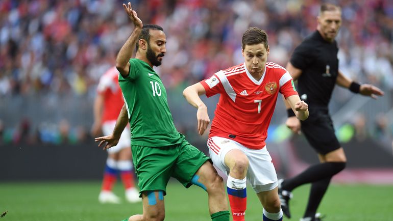 Далер КУЗЯЕВ (справа). Фото AFP Далер КУЗЯЕВ (справа). Фото AFP