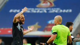 Коллина и Бузакка, не вешайте нам на уши ваши макароны! ВАР не работает!