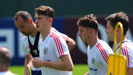 Воскресенье. Новогорск. Братья Миранчуки на тренировке сборной России.