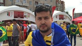 Павел - болельщик и блогер.