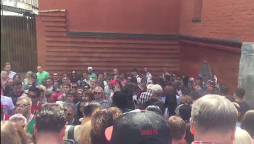 Давка в переходе на Никольскую