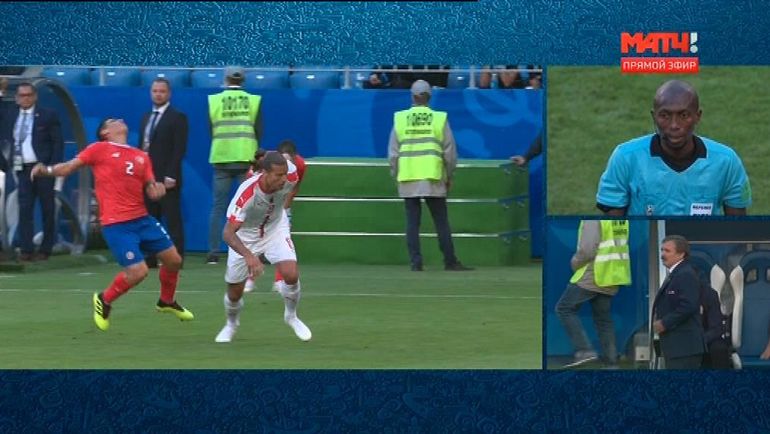 Момент в матче Коста-Рика - Сербия. Момент в матче Коста-Рика - Сербия.