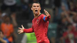 16 июня. Сочи. Португалия - Испания - 3:3. 88-я минута КРИШТИАНУ РОНАЛДУ празднует хет-трик.