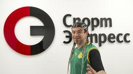 Кирилл Немоляев - о Месси, Роналду и русском роке