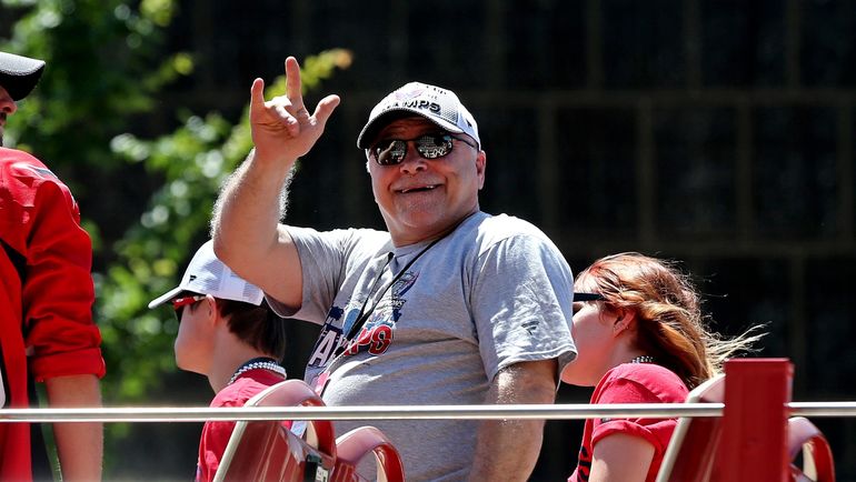 12 июня. Вашингтон. Барри ТРОТЦ на чемпионском параде. Фото USA TODAY Sports 12 июня. Вашингтон. Барри ТРОТЦ на чемпионском параде. Фото USA TODAY Sports