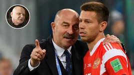 Главный тренер сборной России Станислав ЧЕРЧЕСОВ и Федор СМОЛОВ (справа).