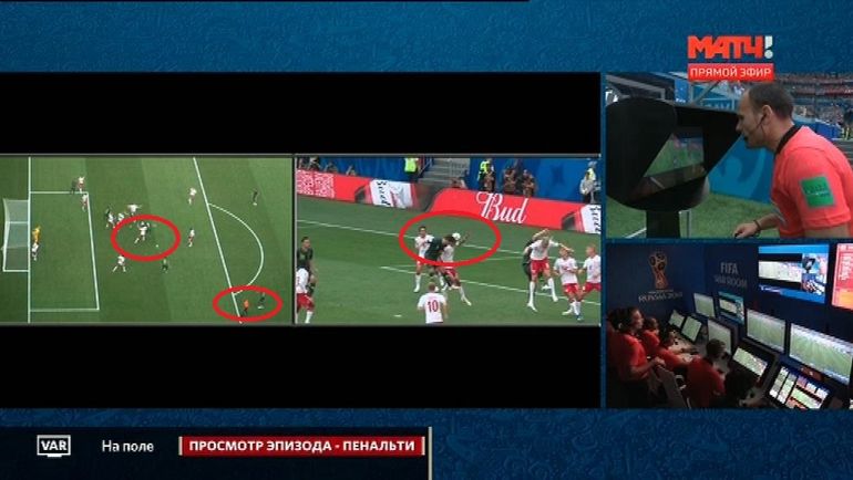 37-я минута матча Дания-Австралия. 37-я минута матча Дания-Австралия.