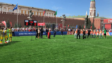 Касильяс открыл Парк футбола на Красной площади