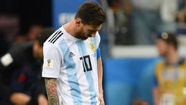 Четверг. Нижний Новгород. Аргентина - Хорватия - 0:3. Лионель МЕССИ вновь не забил.