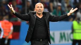 21 июня. Нижний Новгород. Аргентина - Хорватия - 0:3. Главный тренер южноамериканцев Хорхе САМПАОЛИ.