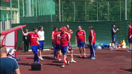 Жирков не тренируется, Амелия смотрит