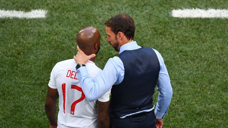 Гарет САУТГЕЙТ (справа) и Фабин ДЕЛФ. Фото AFP Гарет САУТГЕЙТ (справа) и Фабин ДЕЛФ. Фото AFP