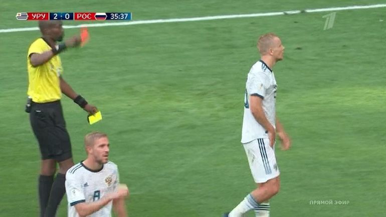 36-я минута матча Уругвай - Россия. 36-я минута матча Уругвай - Россия.