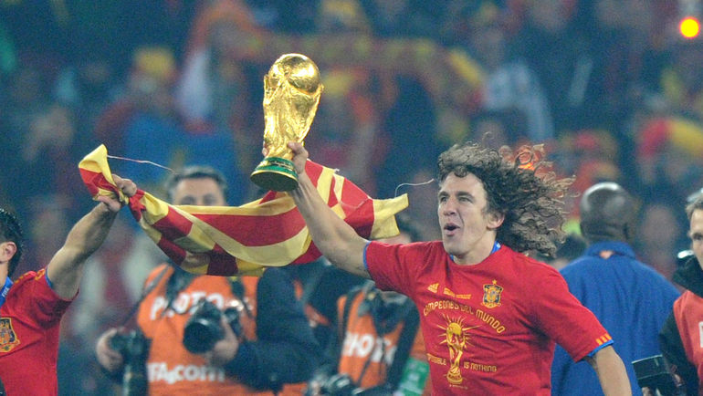 Карлес ПУЙОЛЬ - чемпион мира-2010. Фото REUTERS Карлес ПУЙОЛЬ - чемпион мира-2010. Фото REUTERS