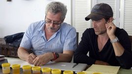 Григорий РОДЧЕНКОВ (слева) и режиссер Брайан ФОГЕЛЬ, который получил "Оскар" за фильм об истории российского ученого-беглеца. История про суицид - новая выдумка?