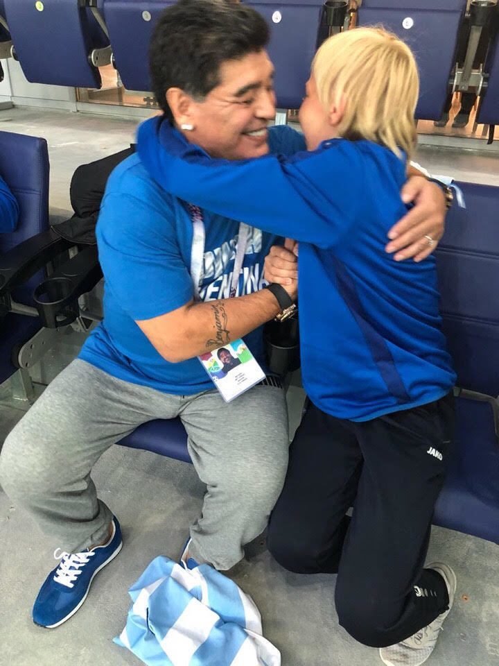 Диего МАРАДОНА и Данияр АХМЕТДЖАНОВ. Фото из личного архива Диего МАРАДОНА и Данияр АХМЕТДЖАНОВ. Фото из личного архива