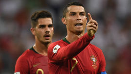 25 июня. Саранск. Иран - Португалия - 1:1. Получивший желтую карточку вместо удаления КРИШТИАНУ РОНАЛДУ: нет, не так все было!