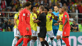 Американский судья Гейгер ошибочно наказал Колумбию 11-метровым в матче с Англией