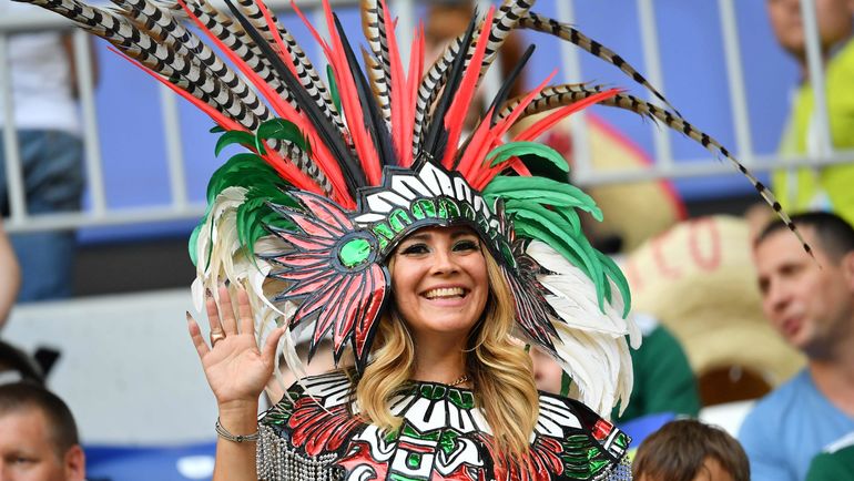 Мексиканская болельщица. Фото REUTERS Мексиканская болельщица. Фото REUTERS