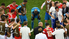 Суббота. Сочи. Россия - Хорватия - 2:2, пенальти - 3:4. Сборная перед серией пенальти.