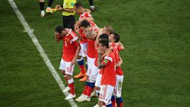 Суббота. Сочи. Россия - Хорватия - 2:2, пенальти - 3:4. Сборная перед серией пенальти.