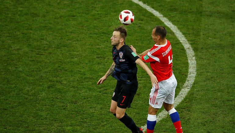 Сергей ИГНАШЕВИЧ (справа) и Иван РАКИТИЧ. Фото AFP Сергей ИГНАШЕВИЧ (справа) и Иван РАКИТИЧ. Фото AFP