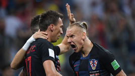 Марио МАНДЖУКИЧ и Домагой ВИДА.