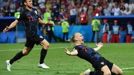 Суббота. Сочи. Россия - Хорватия - 2:2, пенальти - 3:4. Домагой ВИДА (справа).