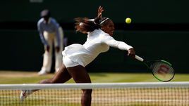 Четверг. Лондон. Серена УИЛЬЯМС обыгрывает Юлию Гергес и выходит в финал Уимблдона.