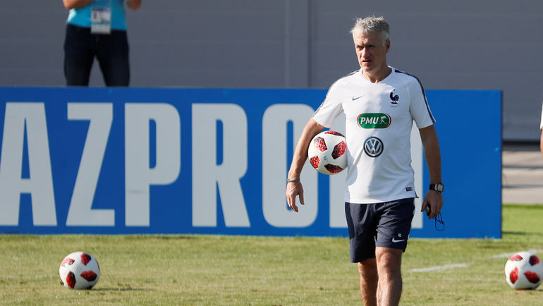 Дидье ДЕШАМ был чемпионом мира в качестве игрока, будет ли в качестве тренера? Фото REUTERS Дидье ДЕШАМ был чемпионом мира в качестве игрока, будет ли в качестве тренера? Фото REUTERS