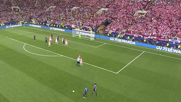 Франция - Хорватия: гол на 18-й минуте. Франция - Хорватия: гол на 18-й минуте.