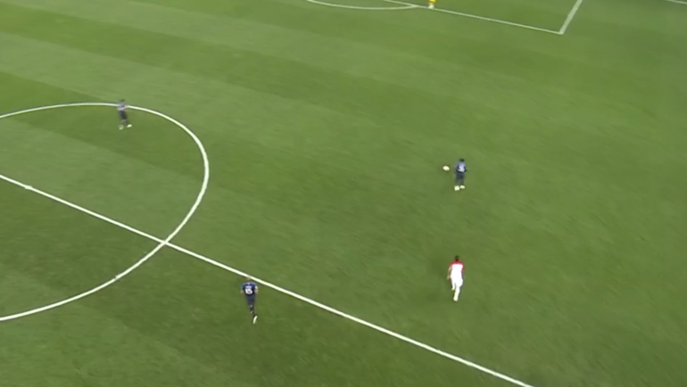 Гол Марио Манджукича. Гол Марио Манджукича.