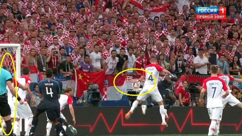 34-я минута. Эпизод с назначением пенальти в ворота хорватов. 34-я минута. Эпизод с назначением пенальти в ворота хорватов.