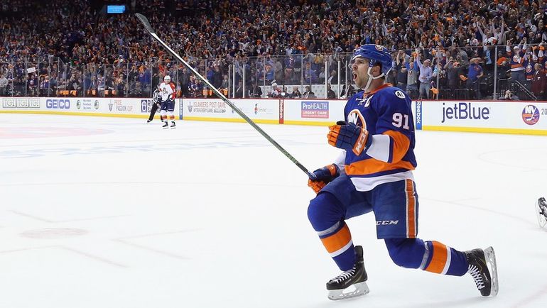 Джон ТАВАРЕС. Фото AFP Джон ТАВАРЕС. Фото AFP