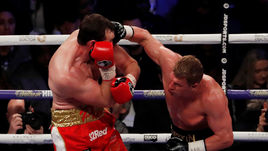 31 марта. Кардифф. Александр ПОВЕТКИН (справа) нокаутировал англичанина Дэвида ПРАЙСА.