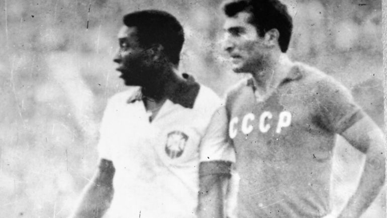 Георгий СИЧИНАВА и ПЕЛЕ. Георгий СИЧИНАВА и ПЕЛЕ.