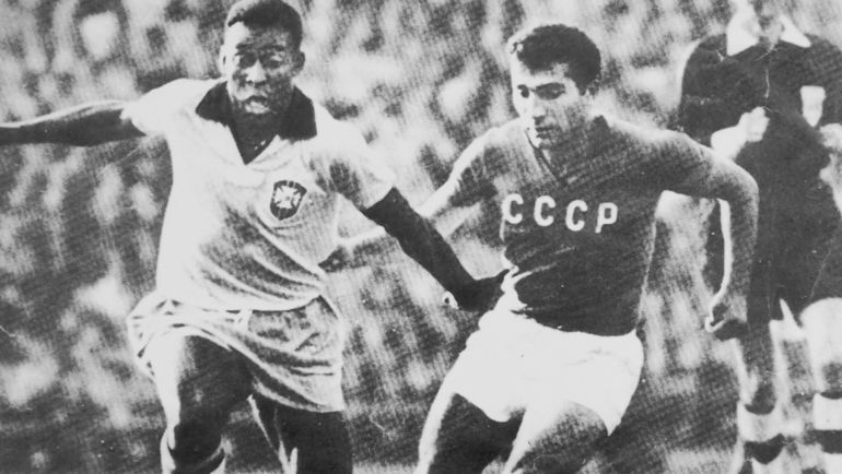 Георгий СИЧИНАВА и ПЕЛЕ. Георгий СИЧИНАВА и ПЕЛЕ.