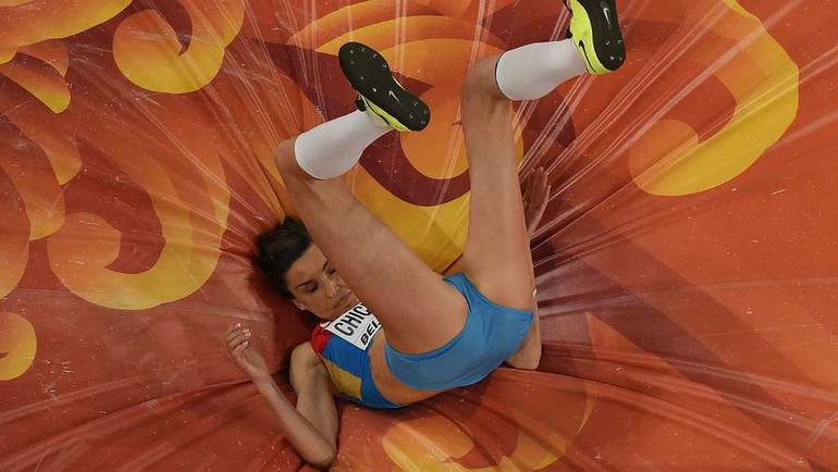 Анна ЧИЧЕРОВА. Фото REUTERS Анна ЧИЧЕРОВА. Фото REUTERS