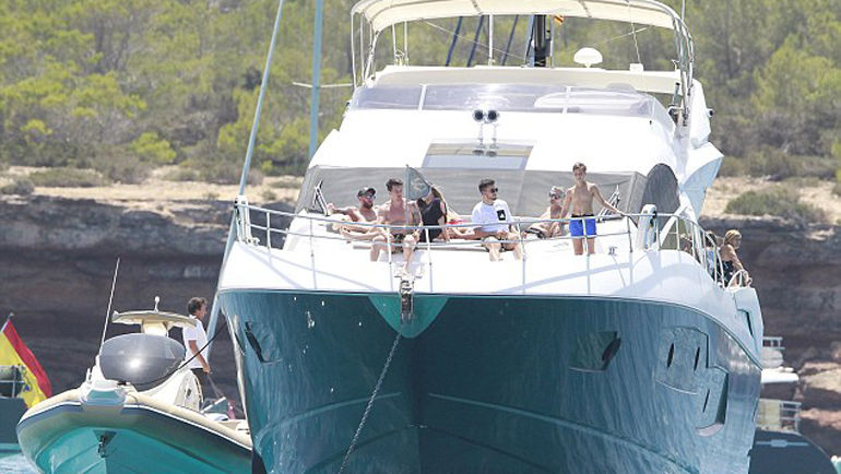 Лионель МЕССИ на отдыхе. Фото twitter.com Лионель МЕССИ на отдыхе. Фото twitter.com